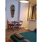 Joli Studio Lumineux